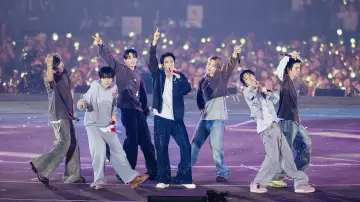Задник до фільму "BTS WORLD TOUR [ARIRANG] in Busan" #831666