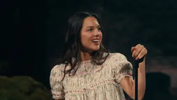 Задник до фильму"Billions Club Live with Olivia Rodrigo: A Concert Film" #823054