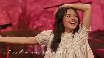 Задник до фильму"Billions Club Live with Olivia Rodrigo: A Concert Film" #823060