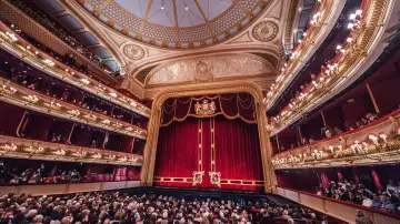 Задник до фильму"Royal Ballet & Opera 2026/27: Così fan tutte" #937193