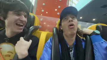 Задник до фильму"The Mall of Mystery" #1152153
