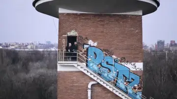 Задник до фильму"La Goccia - Il bosco nella città, la città nel bosco" #847689