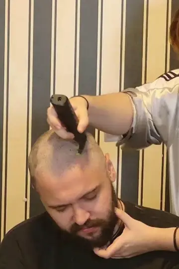 Постер до фильму"Carteiro Cósmico Raspando o Cabelo" #875935