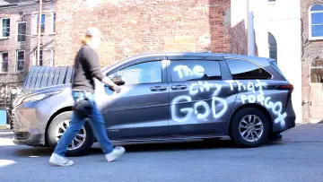 Задник до фильму"The City That God Forgot" #877843