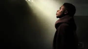 Задник до фильму"Bukayo Saka: The Time Is Now" #912458