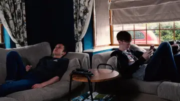 Задник до фильму"Joel and Ned