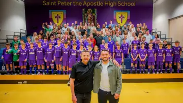 Задник до фильму"Kevin Bridges: In Search of the Beautiful Game" #957125