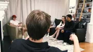 Задник до фильму"Reunion" #920080