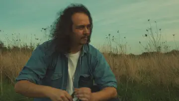 Задник до фильму"One Man