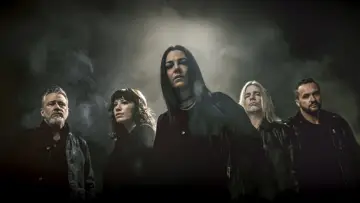 Задник до фильму"Evanescence: South American Tour 2023 • Documentary" #945471