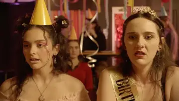 Задник до фильму"She F***ed a Comedian" #913703