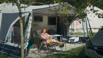 Задник до фильму"Le camping, un siècle de bonheur français" #929542