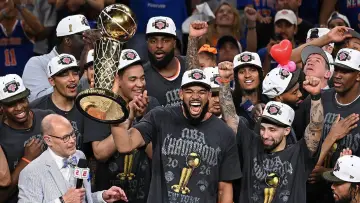 Задник до фильму"Untitled New York Knicks Documentary" #981466
