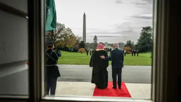 Задник до фільму "The Crown Prince & The President" #956827