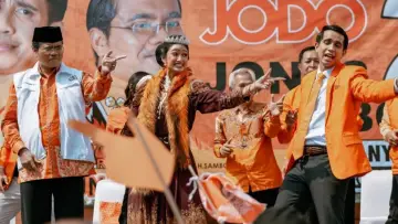 Bapak Paling Jujur постер