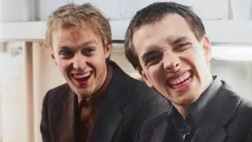 Задник до фільму "Rik Mayall