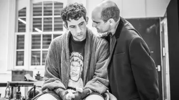 Задник до фільму "National Theatre Live: Golden Boy" #1569054