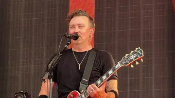 Задник до фільму "Rise Against - Hellfest 2026" #1154954