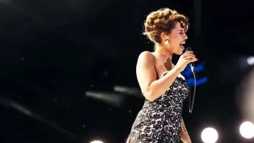 Задник до фильму"RAYE live at Montreux Jazz Festival" #1176909