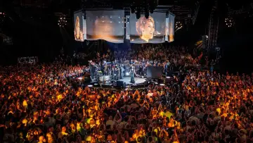 Задник до фильму"RAYE live at Montreux Jazz Festival" #957000