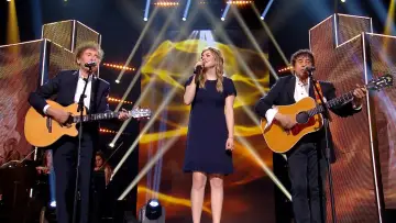 La belle histoire de la chanson française постер