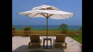 Задник до фільму "The Hamptons" #1523213