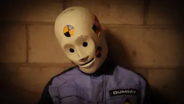 Задник до фильму"DUMMY: the saddest story never told" #957816