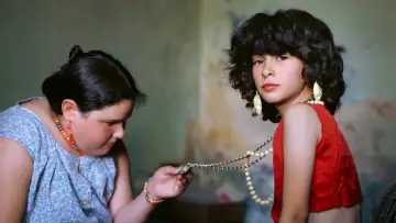 Задник до фільму "La ilusión de un verano sin fin" #1212388