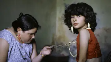Задник до фільму "La ilusión de un verano sin fin" #1212389