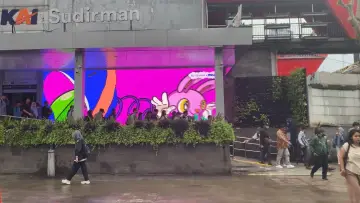 Задник до фильму"Hiruk Pikuk Jakarta" #1144615