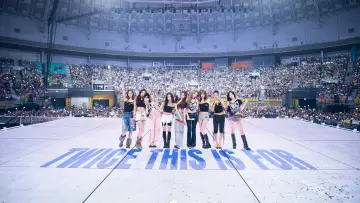 Задник до фільму "TWICE 〈THIS IS FOR〉 WORLD TOUR FINALE in SEOUL" #1521959