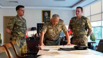 Задник до фильму"İki Destan Bir Vatan" #1151232
