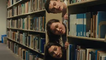 Задник до фильму"Top Of My School" #1144553