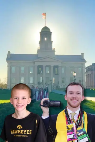 Постер до фильму"Something Worth Capturing - - A Senior Year Documentary" #1167476