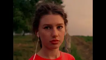 Задник до фильму"The Sound of Us Fading" #1190222