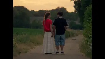 Задник до фильму"The Sound of Us Fading" #1190225