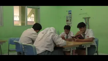 Задник до фильму"Lantai Dua Setengah" #1177428
