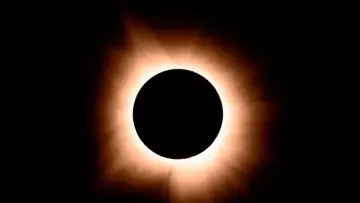 Задник до фильму"Eclipse Across Europe" #1187462