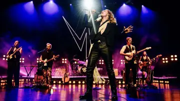 Задник до фільму "The Vampire Lestat: One Night Only Live" #1523588