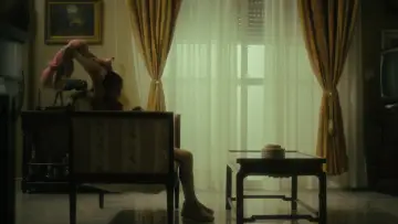 Задник до фільму "Happy" #1568841