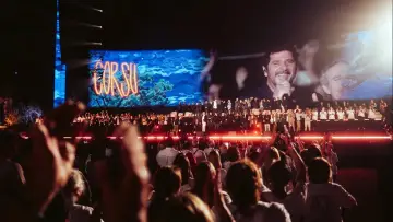 Задник до фільму "Corsu Mezu Mezu - Un soir au Vélodrome avec Patrick Fiori" #1506964