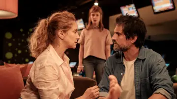 Eine Wingwoman verliebt sich nicht постер