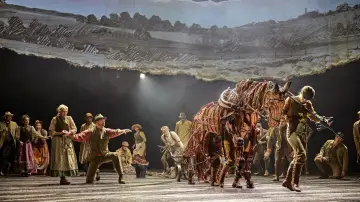 Задник до фільму "National Theatre at Home: War Horse" #1899607