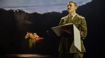 Задник до фільму "National Theatre at Home: War Horse" #1899609