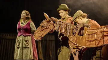 Задник до фільму "National Theatre at Home: War Horse" #1899623
