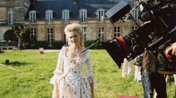 Задник до фільму "Making Marie Antoinette" #1625603