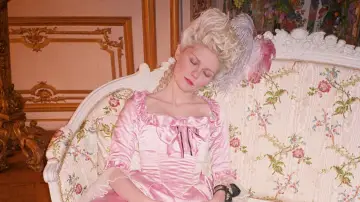 Задник до фільму "Making Marie Antoinette" #1625607