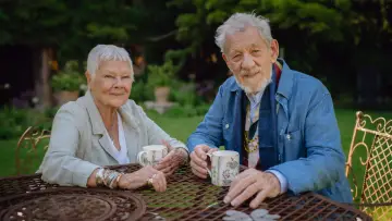 Задник до фільму "Tea with Judi Dench featuring Ian McKellen" #1225850