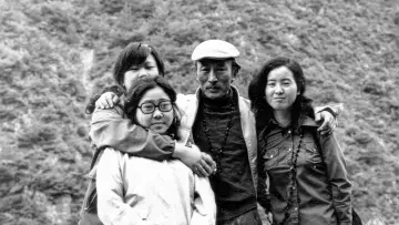 Задник до фільму "권진규: 예술가의 일생" #1572784