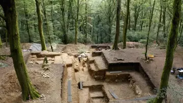 Задник до фільму "La guerre des Gaules : César nous a-t-il menti ?" #1625717